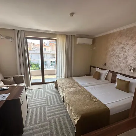 Family Radiana Hotel