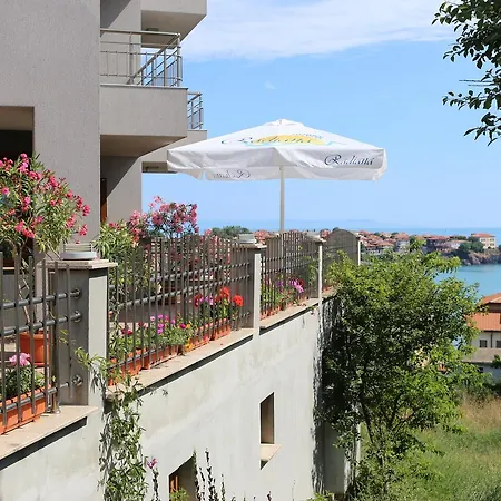 Hotel Family Radiana 2*