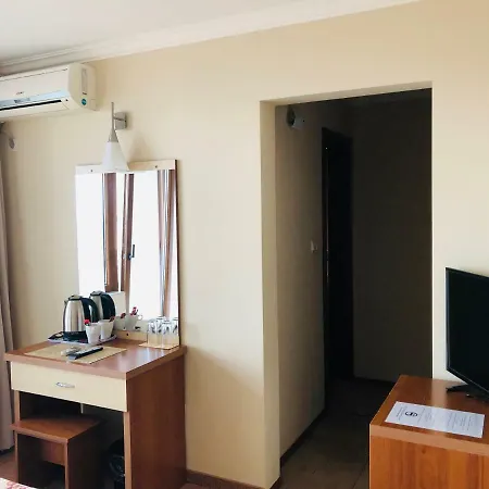 Family Radiana Otel 2*